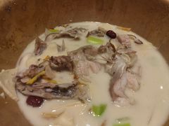 -滇香肴·云南菜蒸汽石锅鱼(云南北路店)