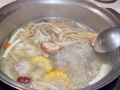 -喃喃椰·糟粕醋·椰子鸡火锅(七堡花园店)
