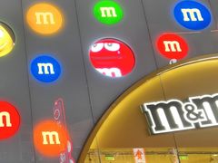 -m豆巧克力世界(上海世茂广场店)