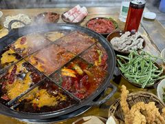-正南齊北重庆老火锅(光华村直营店)