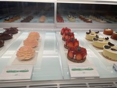 -潮一不贰·法式甜品·生日蛋糕·西式简餐(外滩店)