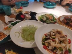 -荷塘秋月·本帮江浙菜(国权路店)