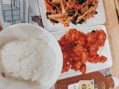 -老乡鸡(上海白玉兰广场店)