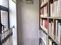 -上海市静安区图书馆(新闸路馆)
