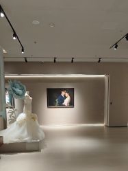 -乐派诗婚纱摄影