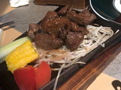 铁锄牛肉-穹六人间 people 6(岳阳路店)