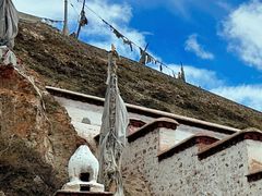 -比如骷髅墙景区