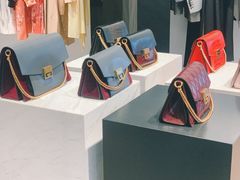 -GIVENCHY(佛罗伦萨小镇奥莱店)
