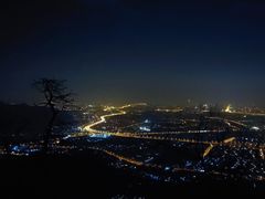 -鬼笑石后山停车场