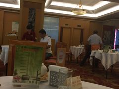 用餐区-满江红四季餐厅 · 国家五钻级酒家(新纪元大酒店店)