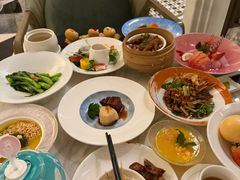 -浅深(世茂滨江精品店)