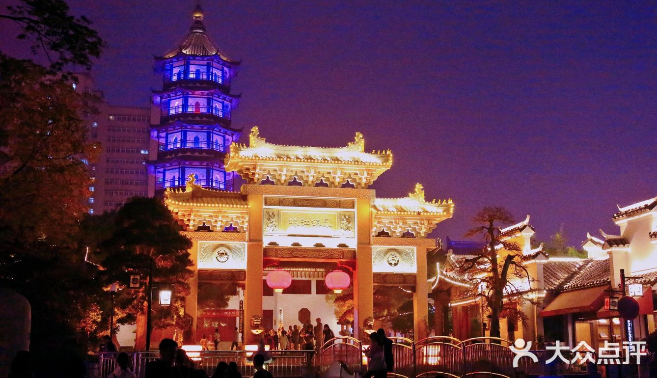 南昌城市夜景好去处赏绳金塔迷幻夜色