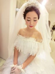 -艾米丽婚纱礼服