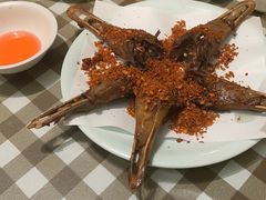 -新大咀港式茶餐厅(宝山万达店)