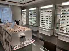 -目艮眼镜SHOWROOM(品牌集合店)