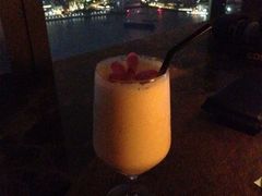 -上海浦东丽思卡尔顿酒店