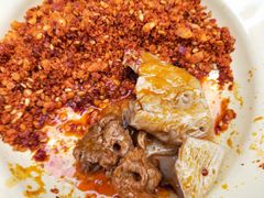 -拈签一笑黄牛肉辣卤串串
