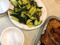 拍黄瓜-玫瑰红烤羊排(北新桥三条店)