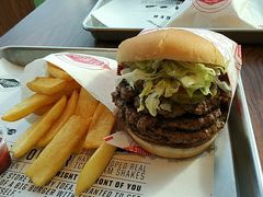 -FATBURGER 特富客汉堡(外交公寓店)