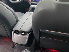 -宁波之星奔驰4S店(海曙店)