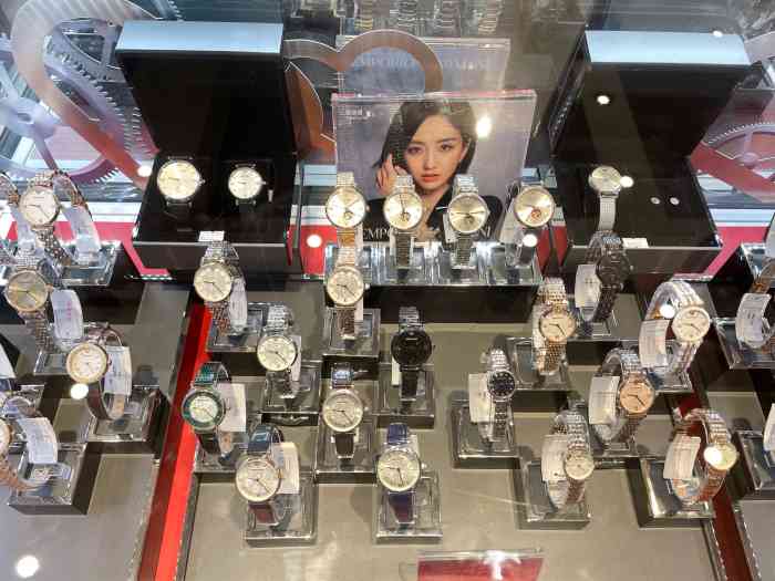 阿玛尼手表专柜壹方城店
