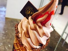 草莓双重巧克力软冰淇淋-GODIVA(恒隆广场店)