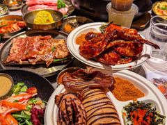 -草家酱蟹炭火烤肉店(珲春南路二店)