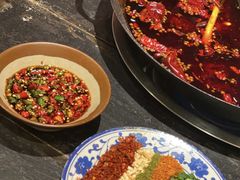 -周小明火锅(黑金冠社区店)