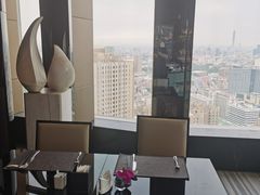 -唐拉雅秀酒店-西锦汇空中BBQ·思创餐厅