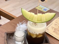 -Mark&Mars Restaurant
