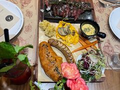 -Mark&Mars Restaurant