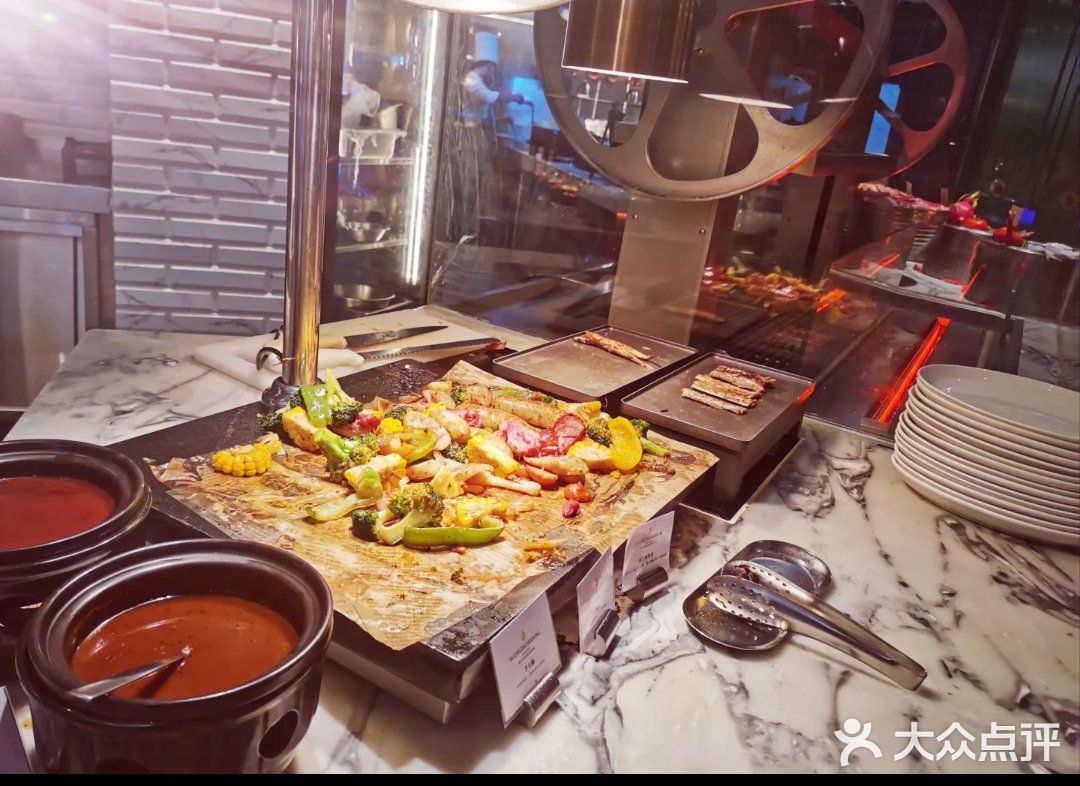 🦐海鲜自助，开启无限畅享鲜滋味🥳