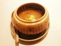 紫砂焖牛腩-北京饭店谭家菜