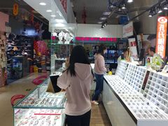 -臻美视爵眼镜·明月·依视路·蔡司折扣店(广渠门店)