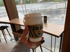 -星巴克臻选(上海虹桥新天地三店)
