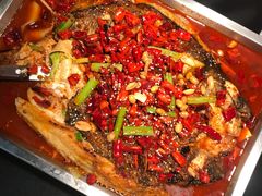 香辣烤清江鱼-鸣记脆皮烤鱼·海鲜烤鱼(三八广场店)