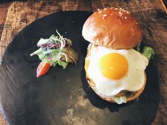 -HIGH FIVE哈福手工汉堡(桂林路店)