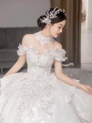 -Lady  Jane高端婚纱礼服馆