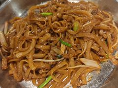 干炒牛河-牛一煲美食(江高店)