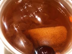 冰糖桃胶炖雪梨-初蓉丨遇见新川菜(亲贤街荣耀店)