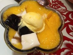 芒果双色凉粉捞-糖糖屋•糖水•雪花冰店(时尚天河店)