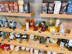 零售区-星巴克(深圳佳宁娜友谊广场店)