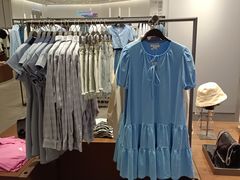 -URBAN REVIVO(上海中庚漫游城店)