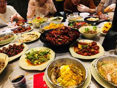-巴厘龙虾·榜首油焖大虾(音乐学院·沿江酒馆店)