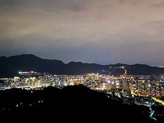 -定都峰