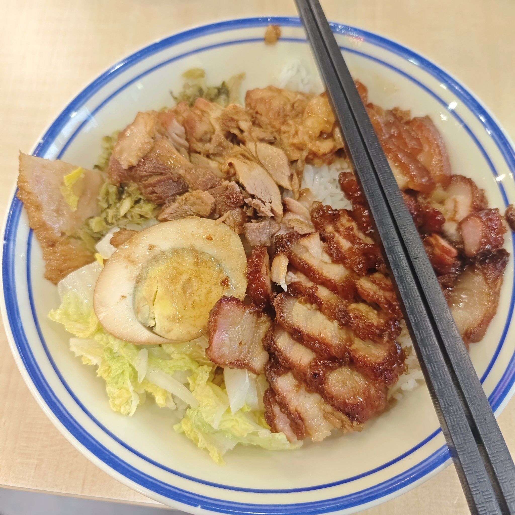 猪肘叉烧双拼饭