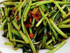 藜蒿炒腊肉-老三样·旧食新味(船山路店)