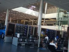 -天津波士信达奔驰4S店(卫津南路店)