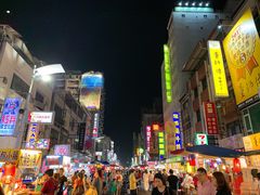 -六合夜市