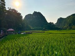 -高荡千年布依古寨旅游景区